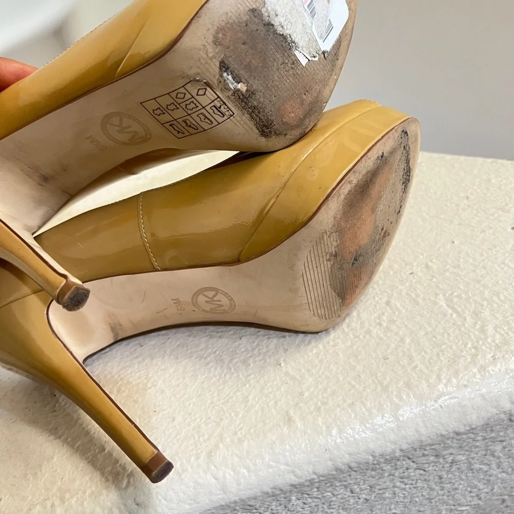 Michael Kors Womens York Pump Size 6.5 Tan Nude Leather Platform Heel Dress Shoe